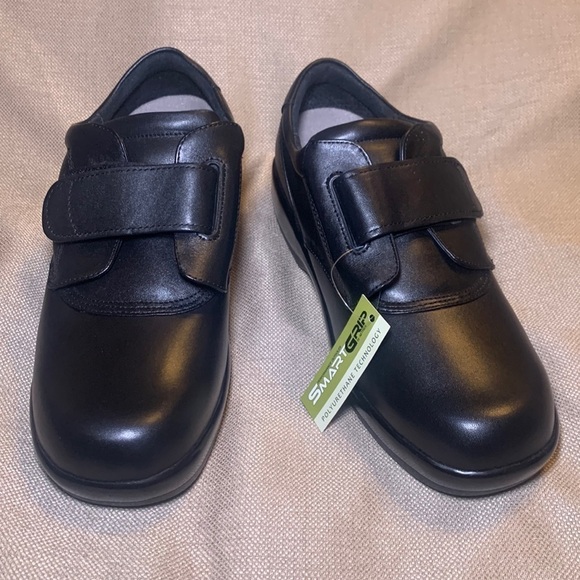 Apex Ambulator Leather Biomechanical Shoe - Picture 1 of 12